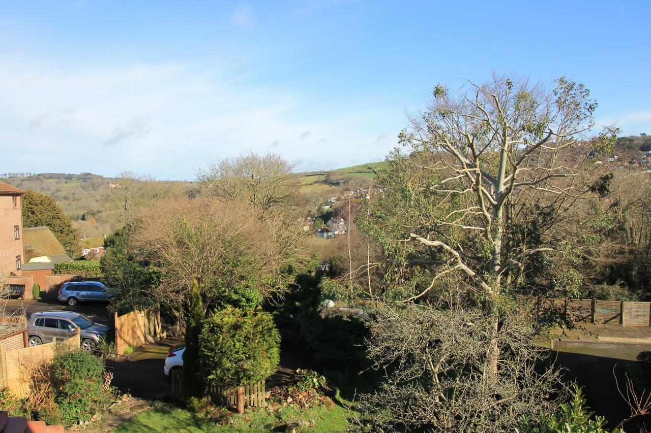 Lewesdon B&B Lyme Regis Bagian luar foto